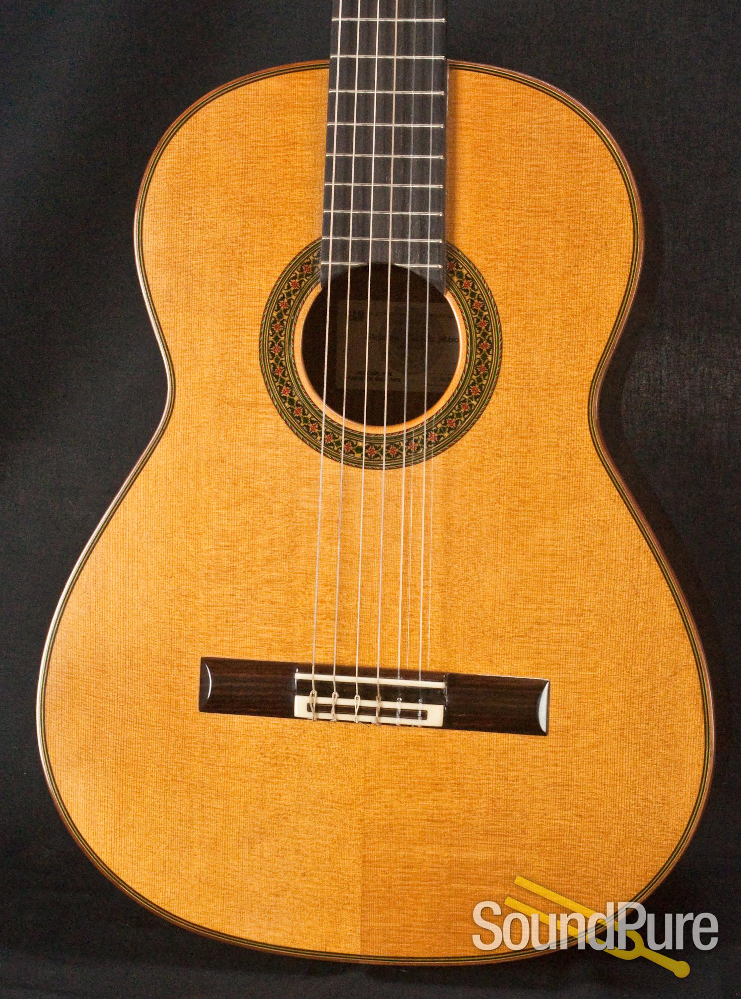 Classical Nylon Acoustic 87