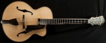 Eastman AR905CE Blonde sn 8112 Archtop Guitar