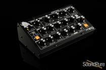 Moog Minitaur - monophonic bass synth