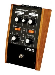  Moog MF-101 Low Pass Filter Pedal