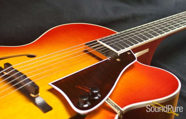 Campellone Custom Sunburst Standard Archtop Guitar - Used — image 5