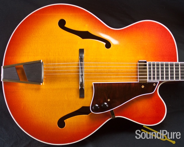 Campellone Custom Sunburst Standard Archtop Guitar - Used — image 9