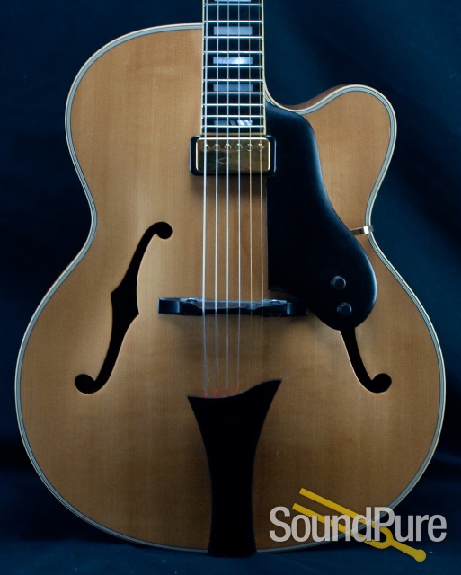 Hofner New President Natural Finish Archtop Electric Guitar — image 1