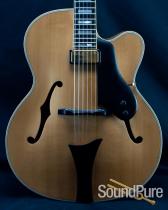 Hofner New President Natural Finish Archtop Electric Guitar Hofner New President Natural Finish Archtop Electric Guitar