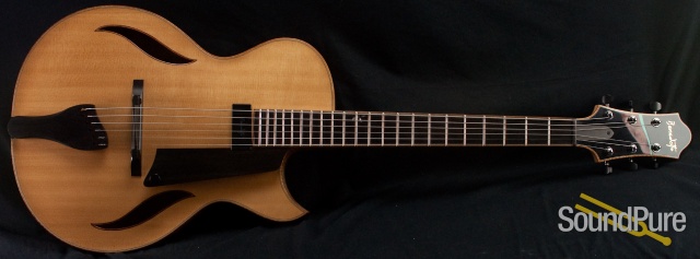 Benedetto Bambino Elite 2008 Custom Archtop Guitar — image 4