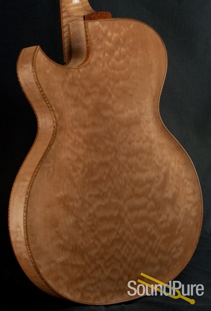 Benedetto Bambino Elite 2008 Custom Archtop Guitar — image 16