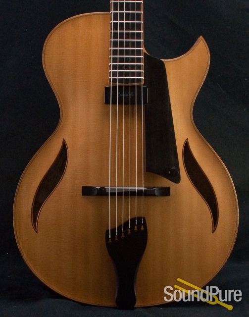 Benedetto Bambino Elite 2008 Custom Archtop Guitar — image 1