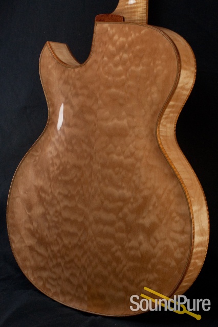 Benedetto Bambino Elite 2008 Custom Archtop Guitar — image 17