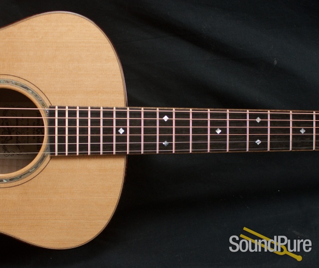 Goodall Cedar/Maple Grand Concert "Pacific" Acoustic Guitar — image 4
