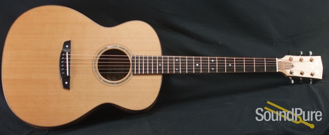Goodall Cedar/Maple Grand Concert "Pacific" Acoustic Guitar — image 5