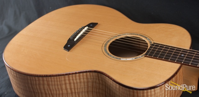 Goodall Cedar/Maple Grand Concert "Pacific" Acoustic Guitar — image 10