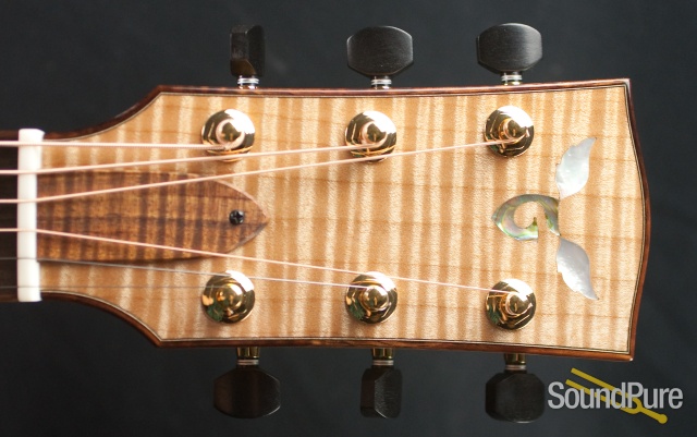 Goodall Cedar/Maple Grand Concert "Pacific" Acoustic Guitar — image 11