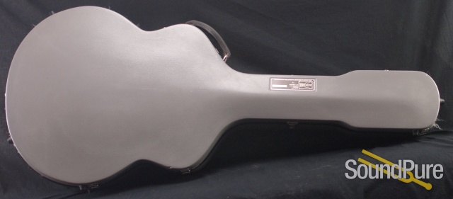 Buscarino 7-string Oval-hole Virtuoso Archtop- Pre-Owned — image 2