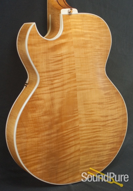 Heritage Sweet 16 '98 Archtop Electric Guitar - Used — image 12