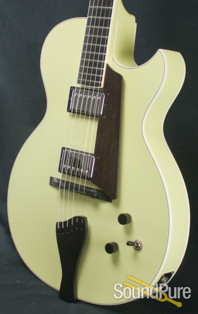 Benedetto Bambino Lime Sorbet S1050 Archtop Guitar — image 18
