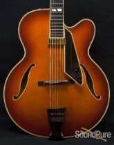 D'Aquisto New Yorker Electric Archtop Guitar Sunburst - USED D'Aquisto New Yorker Electric Archtop Guitar Sunburst - USED