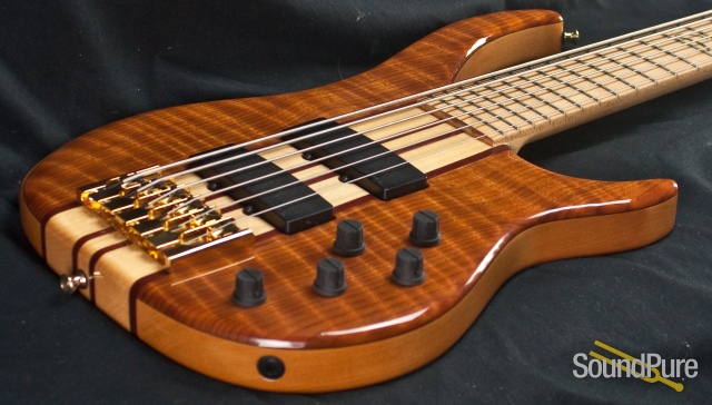 peavey bass guitar serial numbers