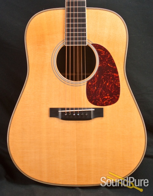 Martin 2001 HD-28LSV Dreadnought Acoustic Guitar - Used — image 1