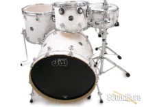 DW 3pc Performance Series Maple Drum Set-White Marine DW 3pc Performance Series Maple Drum Set-White Marine