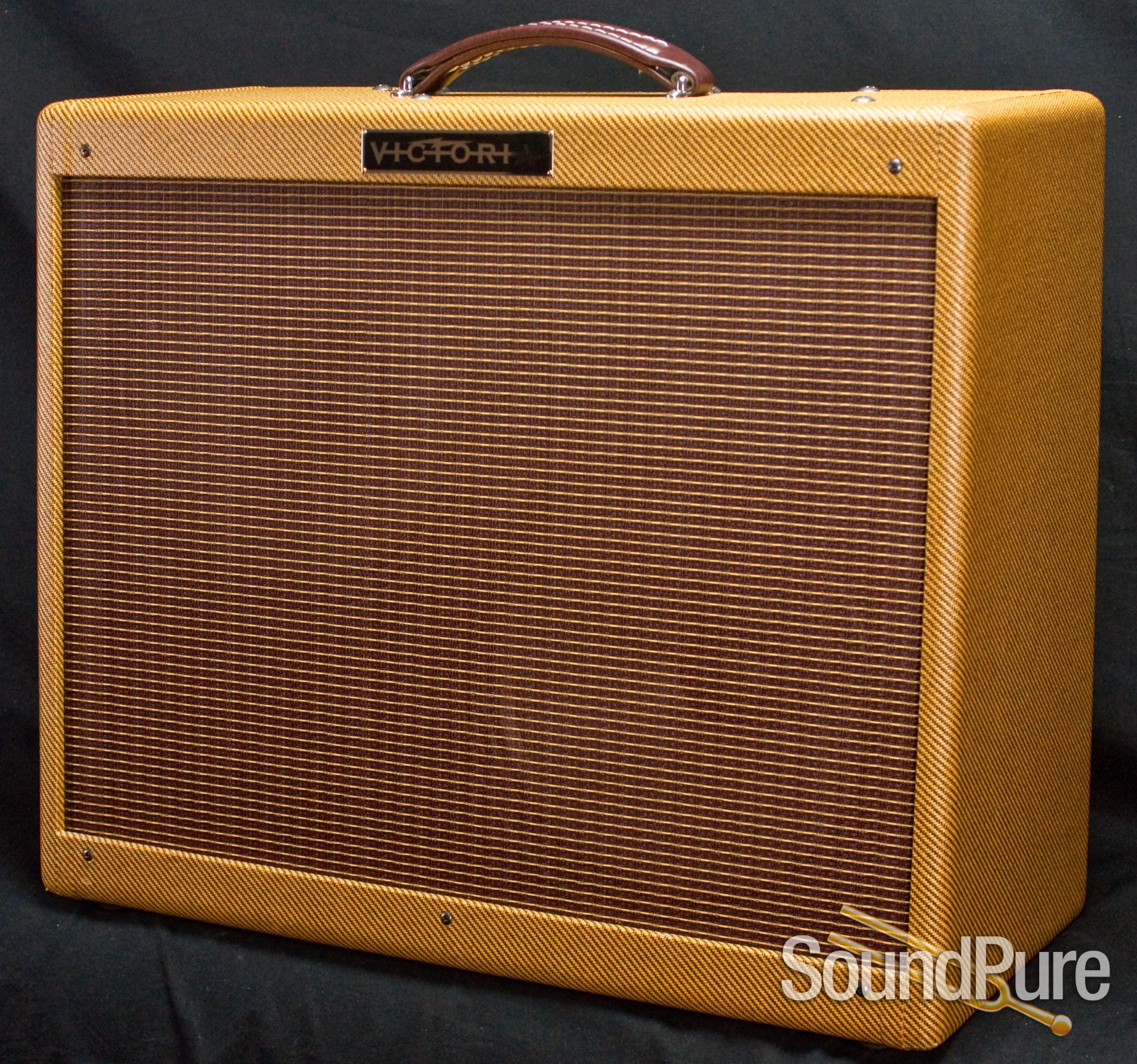 Used Guitar Deluxe Amp  Combo   2x12 Amps  used vintage Double Used about guitar amps Victoria