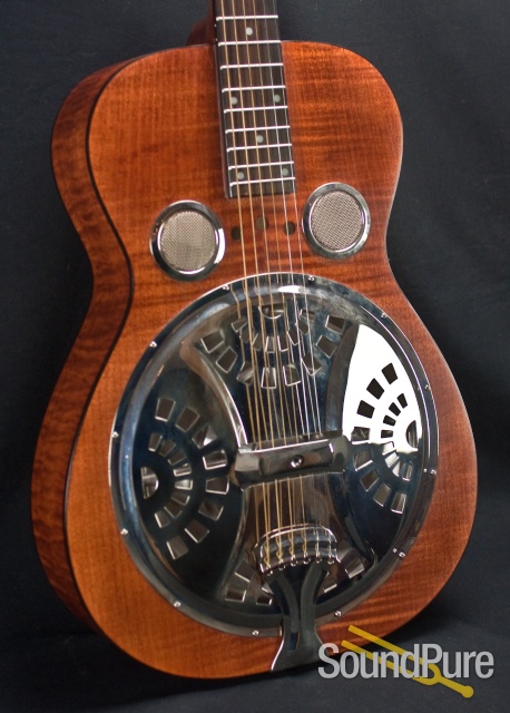 Dobro Hound Dog Deluxe Round Neck - Used — image 9