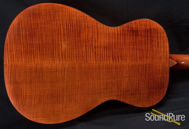 Dobro Hound Dog Deluxe Round Neck - Used — image 16