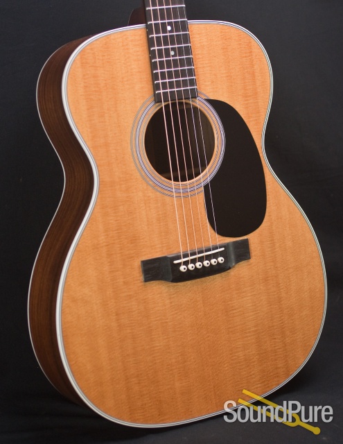 Martin 2011 000-28 Solid Sitka Spruce Acoustic Guitar - Used — image 5