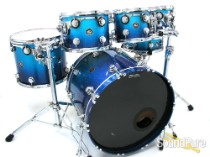 DW 6pc Collectors Series Maple Drum Set-Blue Sparkle Fade DW 6pc Collectors Series Maple Drum Set-Blue Sparkle Fade