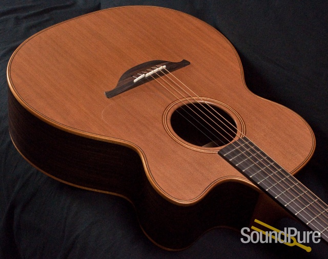 Lowden 0-25C Cedar/Rosewood Grand Concert Acoustic - Used — image 2