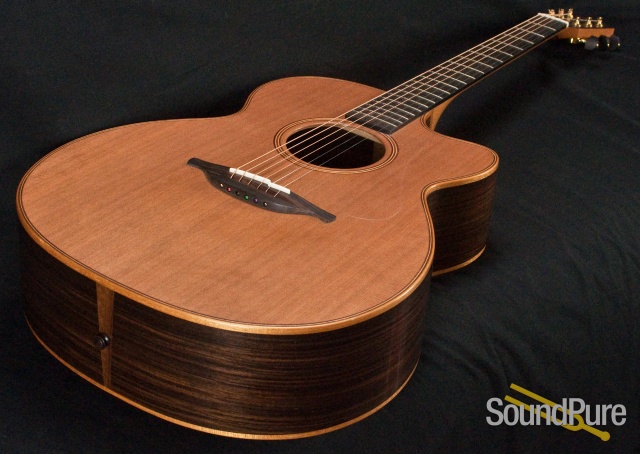 Lowden 0-25C Cedar/Rosewood Grand Concert Acoustic - Used — image 4