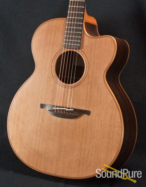 Lowden 0-25C Cedar/Rosewood Grand Concert Acoustic - Used — image 9
