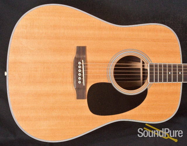 Martin D-35 2011 Dreadnought Acoustic Guitar - Used — image 14