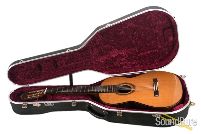 Andres Marvi 2007 205C Model Nylon String Guitar - Used — image 8