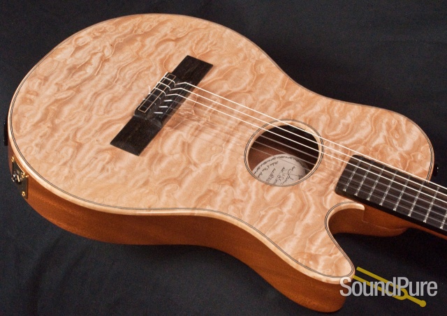 Buscarino Starlight Nylon Acoustic Electric Guitar-USED — image 2