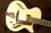 1317-Benedetto_Bambino_Deluxe_Natural_Espresso_S1084_Archtop_Guitar-1273d20be94-13.jpg