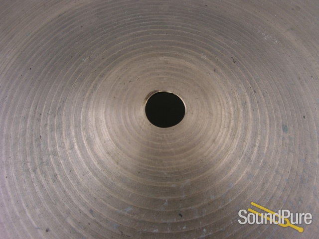 Zildjian 18" A Series Medium Ride Cymbal w/ Rivets — image 3