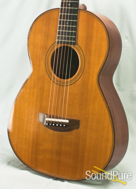 Andrew Manson 00/Parlor  "Kingfisher" Acoustic Guitar#850276 — image 8