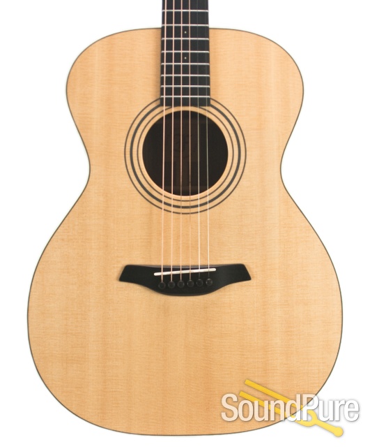 Furch OM21-SW Sitka Spruce/Black Walnut Acoustic #61040