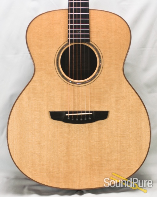 Goodall Concert Jumbo Sitka/Rosewood Acoustic #5946 - Used — image 1
