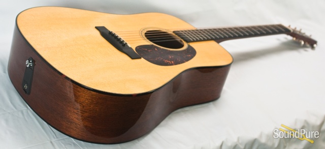 Martin D-18E Retro Sitka Spruce/Mahogany #1812009 - Used — image 6
