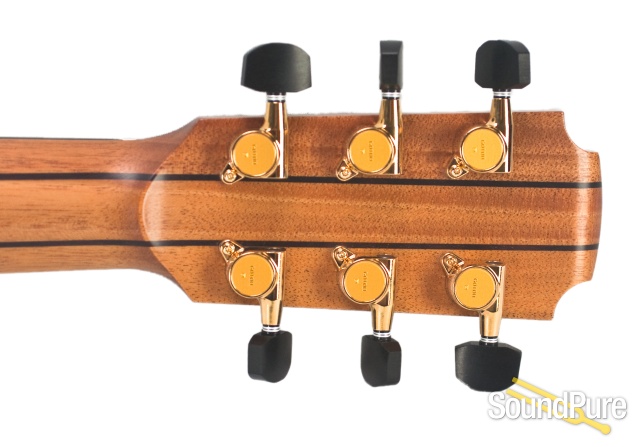 Lowden Wee Lowden Red Cedar/Rosewood Acoustic #20198 — image 3
