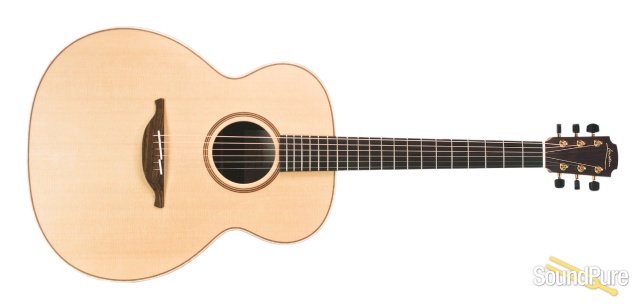 Lowden O-32 Sitka Spruce/IRW Concert Acoustic #20181 — image 4