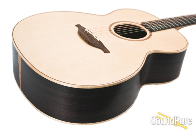Lowden O-32 Sitka Spruce/IRW Concert Acoustic #20181 — image 9