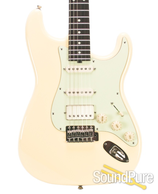 Michael Tuttle Custom Classic S Vintage White IRW HSS #390 — image 1