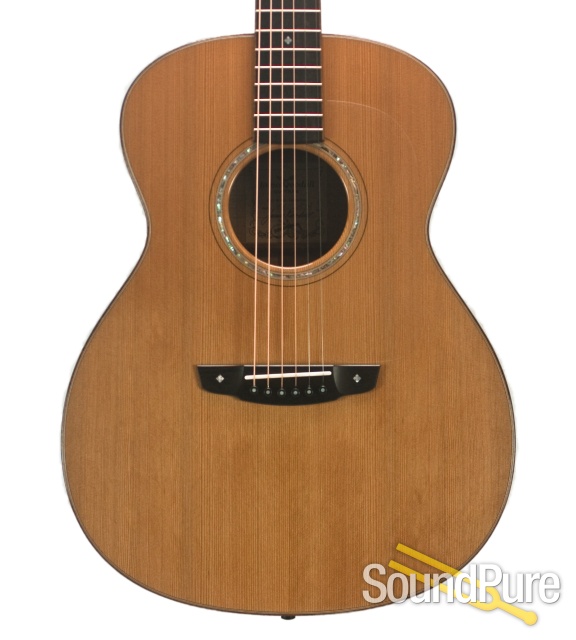 Goodall "Pacific Model" Red Cedar/Maple Grand Concert #6474 — image 1