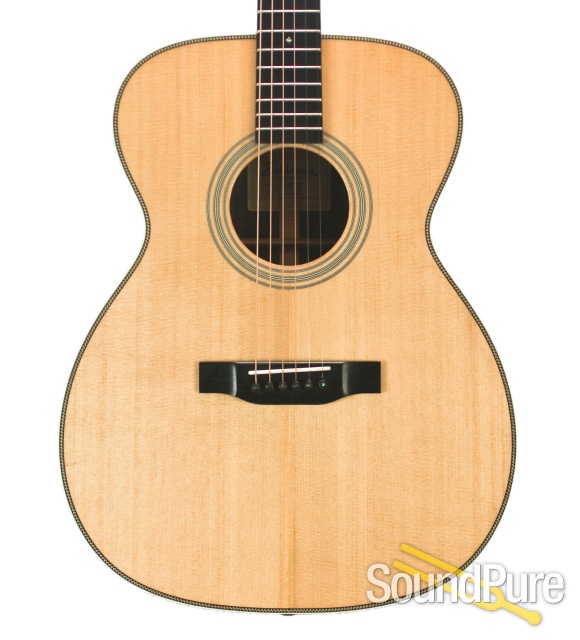 Eastman E8OM Sitka/Rosewood Acoustic #10755967 — image 1
