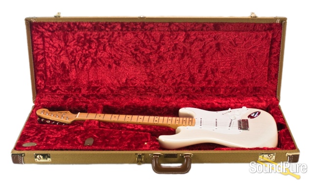 Fender USA Vintage '56 Aged White Blonde Stratocaster - Used — image 9