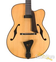Comins Renaissance Blonde Archtop Guitar #0065 - Used Comins Renaissance Blonde Archtop Guitar #0065 - Used