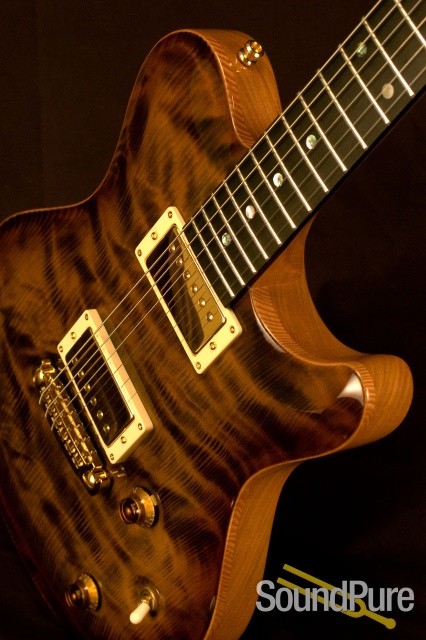Huber Redwood sn 7643 Electric Guitar