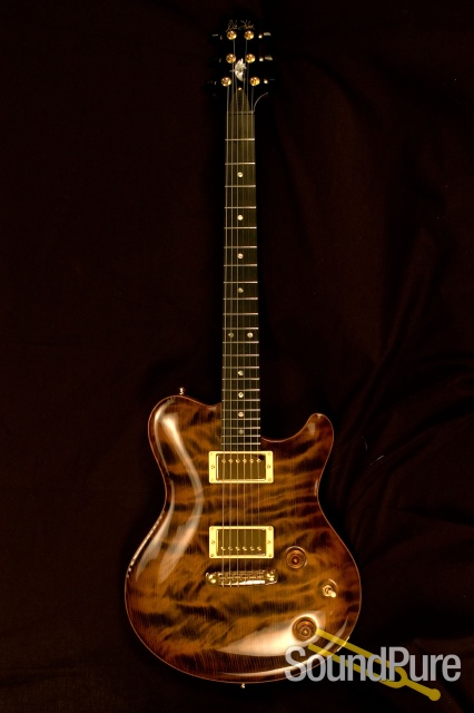 Huber Redwood sn 7643 Electric Guitar — image 2